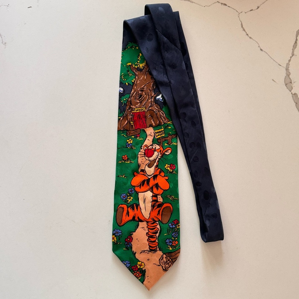 Vintage The Disney Store Tigger Neck Tie 100% Silk